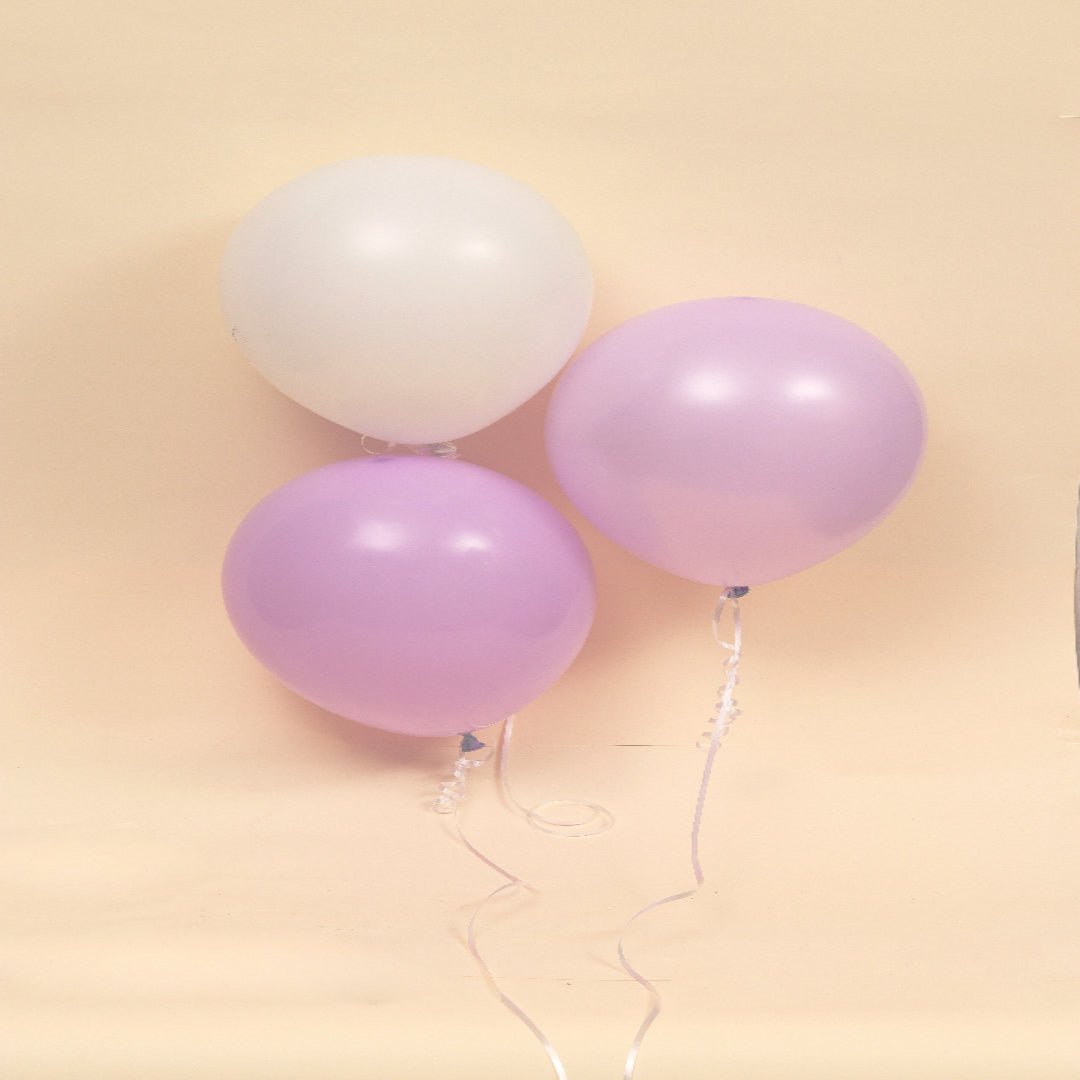 بالون بنفسجي وأبيض | Purple & White Balloon - Flowers On The Way