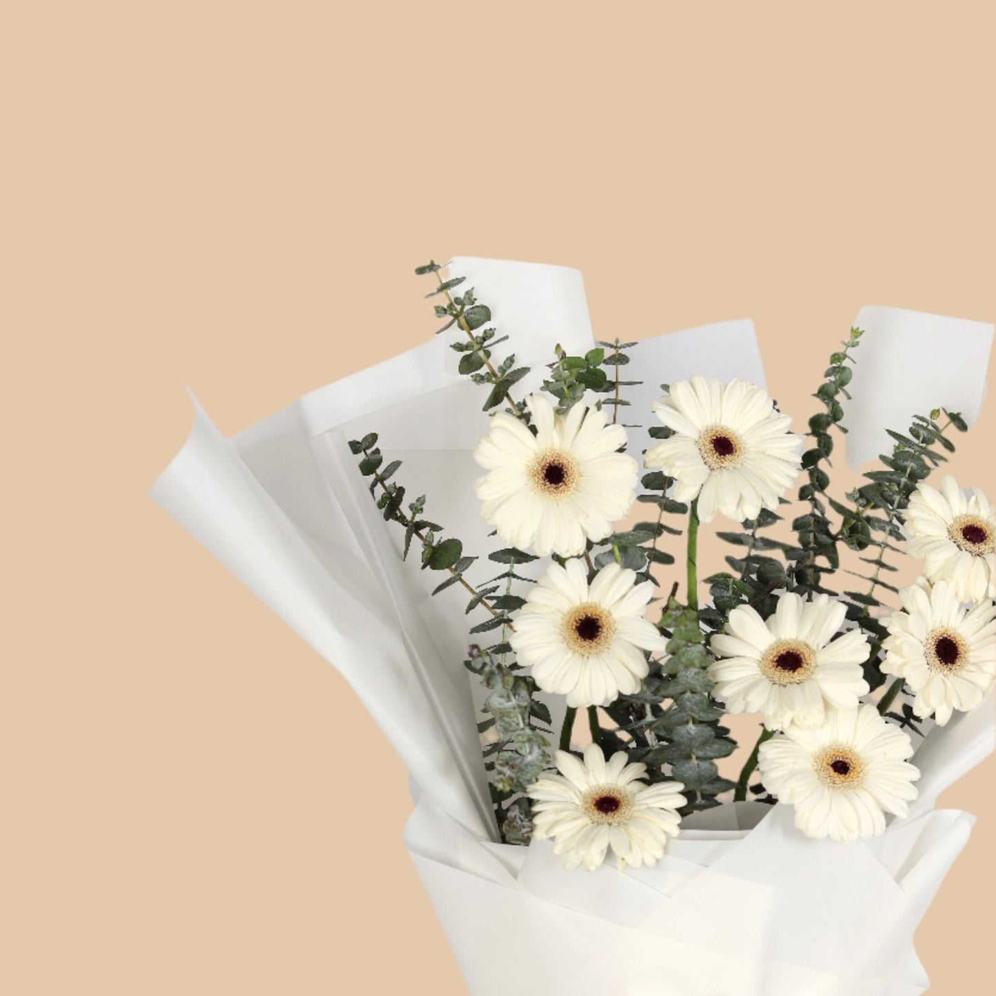 همسة نقاء | Whisper of Purity – White Gerbera Bouquet - Flowers On The Way