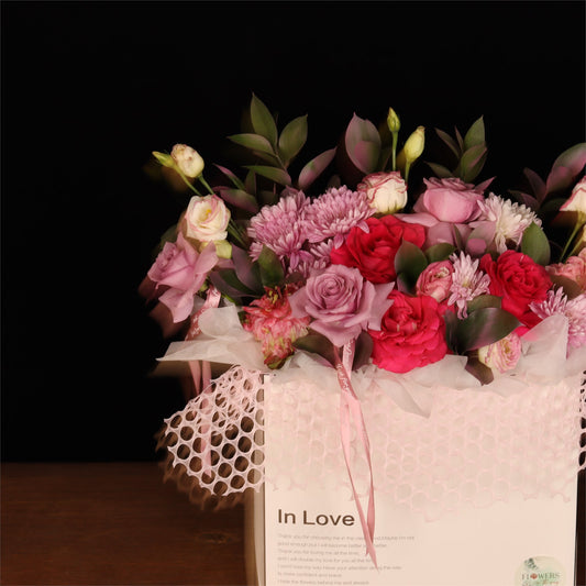 In Love Blush Box - alternate view
