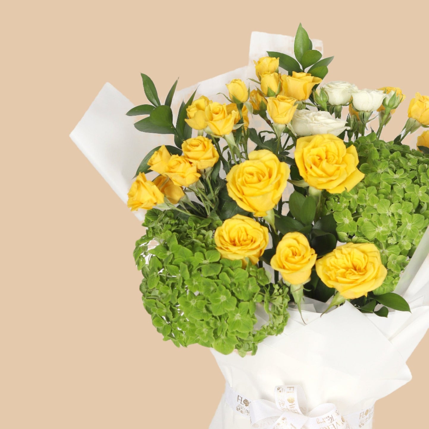 تناغم الطبيعة | Nature’s Harmony – Green Hydrangea & Baby Rose Mix - Flowers On The Way