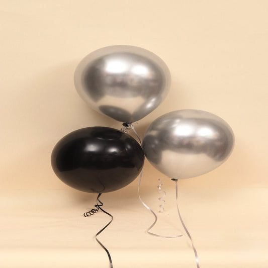 بالون فضي وأسود | Silver &amp; Black Helium Balloon - Flowers On The Way