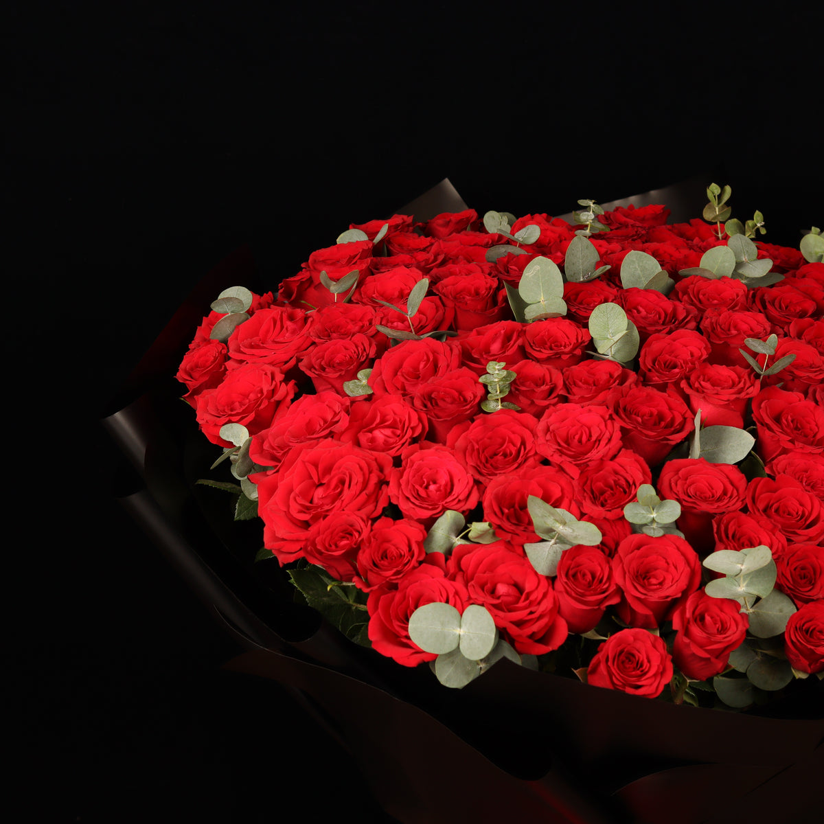 Passion Grand Bouquet – alternate view, Valentine's Day flower delivery Dubai