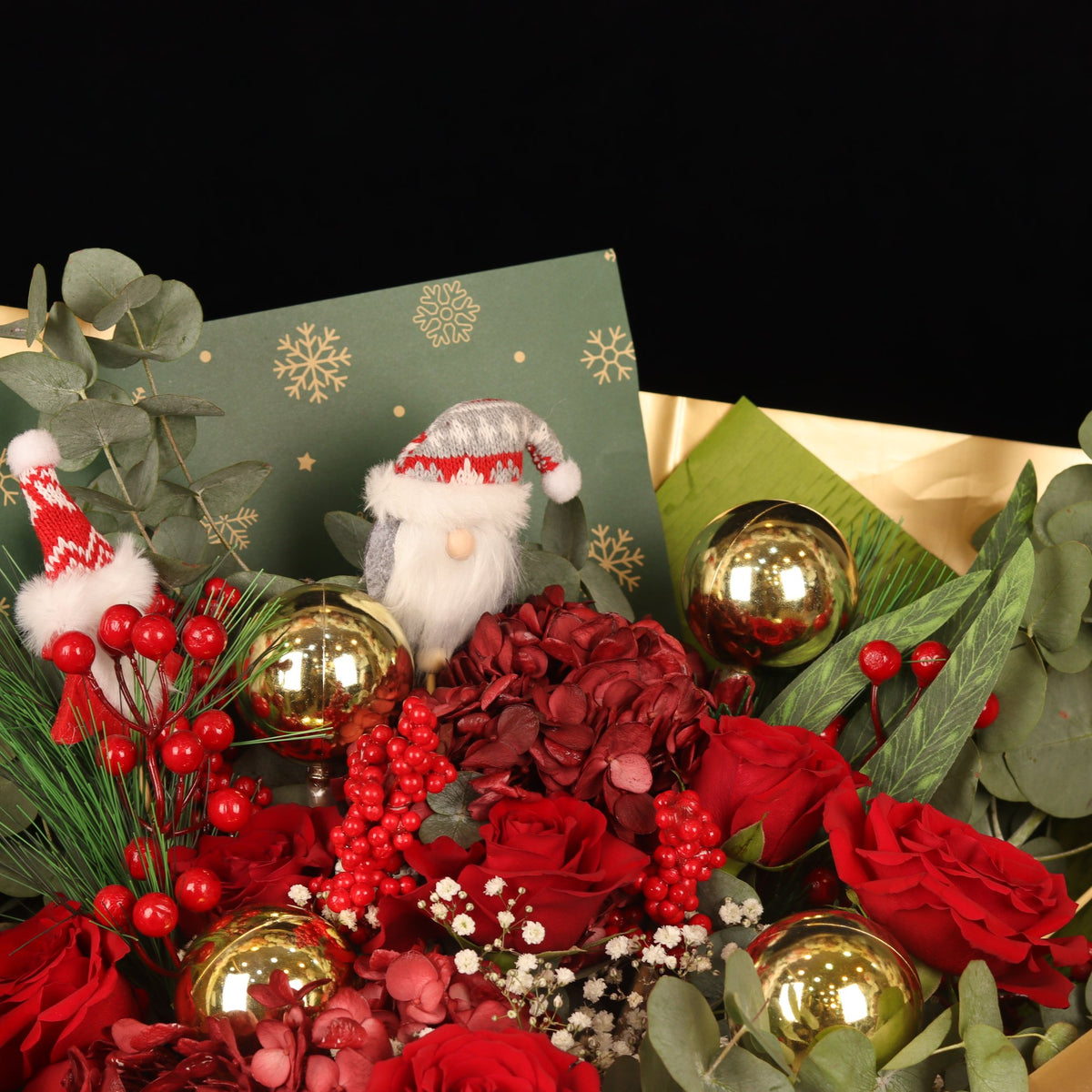 Golden Snowflake - alternate view, Christmas flowers delivery Dubai