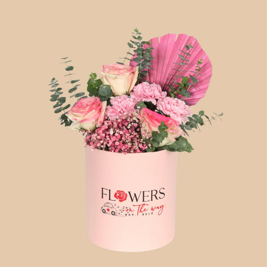 همسة وردية | Pink Whisper Box - Flowers On The Way