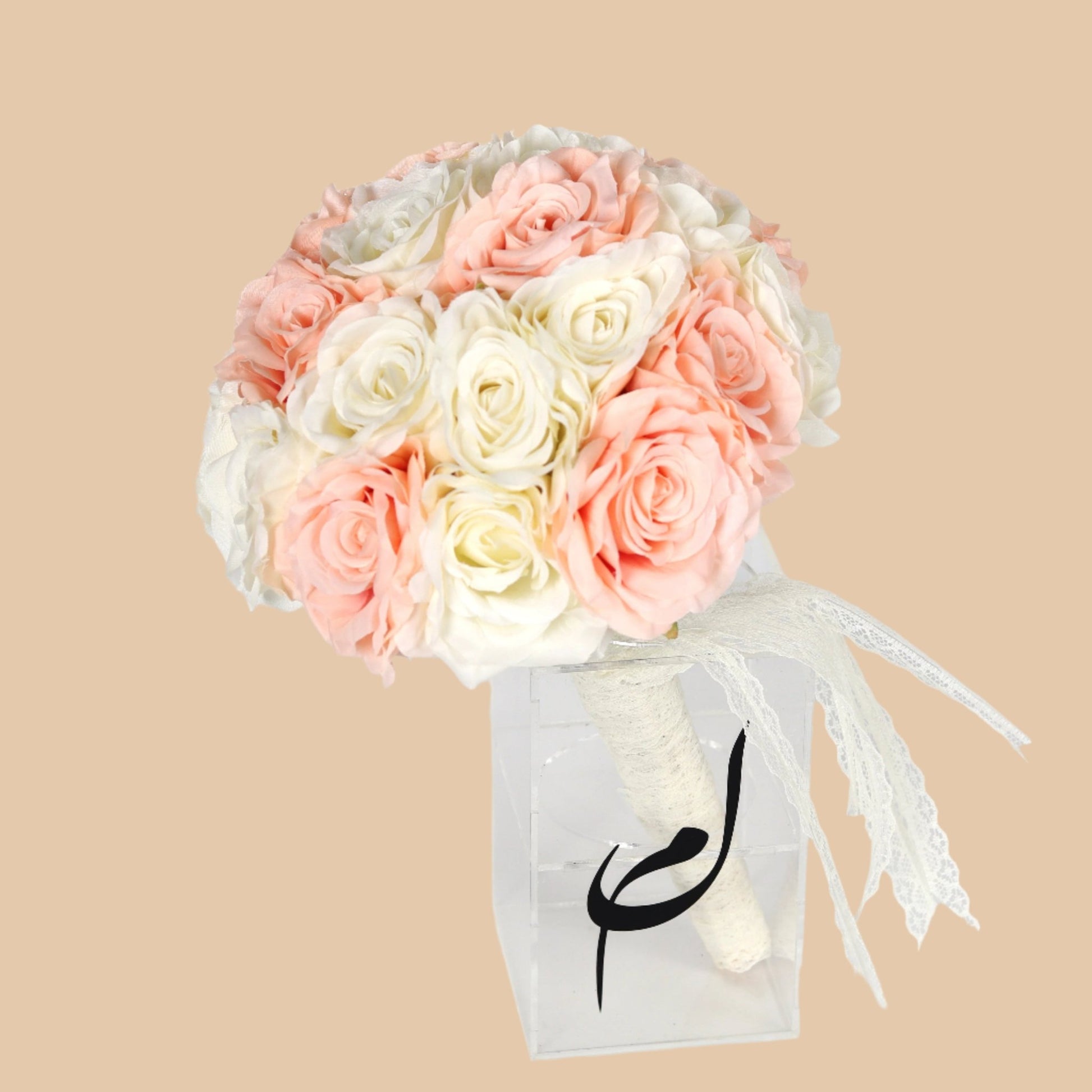"لمسة نقاء – مسكة عروس روز أبيض وبيتش صناعية" "Pure Elegance – White & Peach Artificial Rose Bridal Bouquet" - Flowers On The Way
