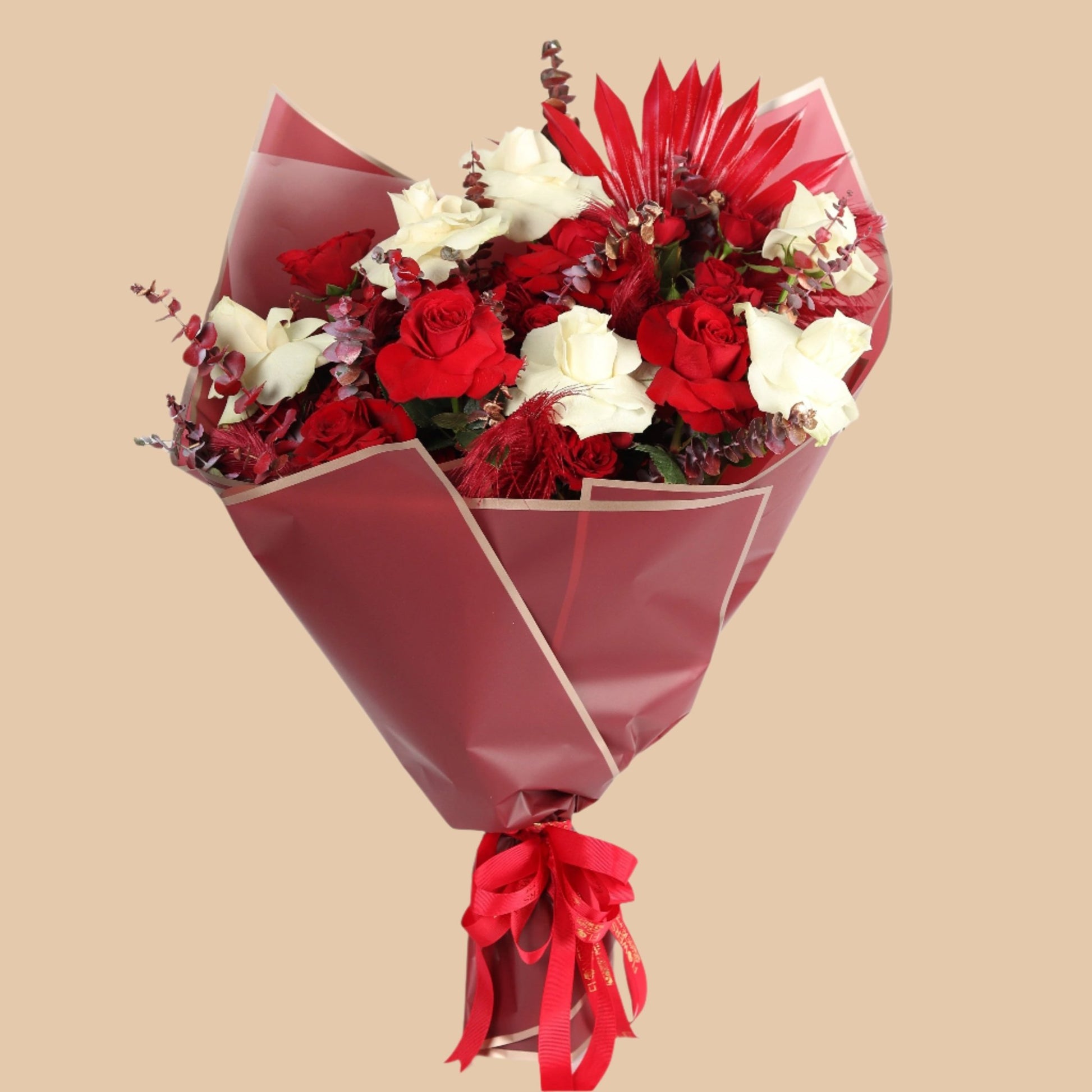 "نبض الحب" "Heartbeat Bouquet" - Flowers On The Way