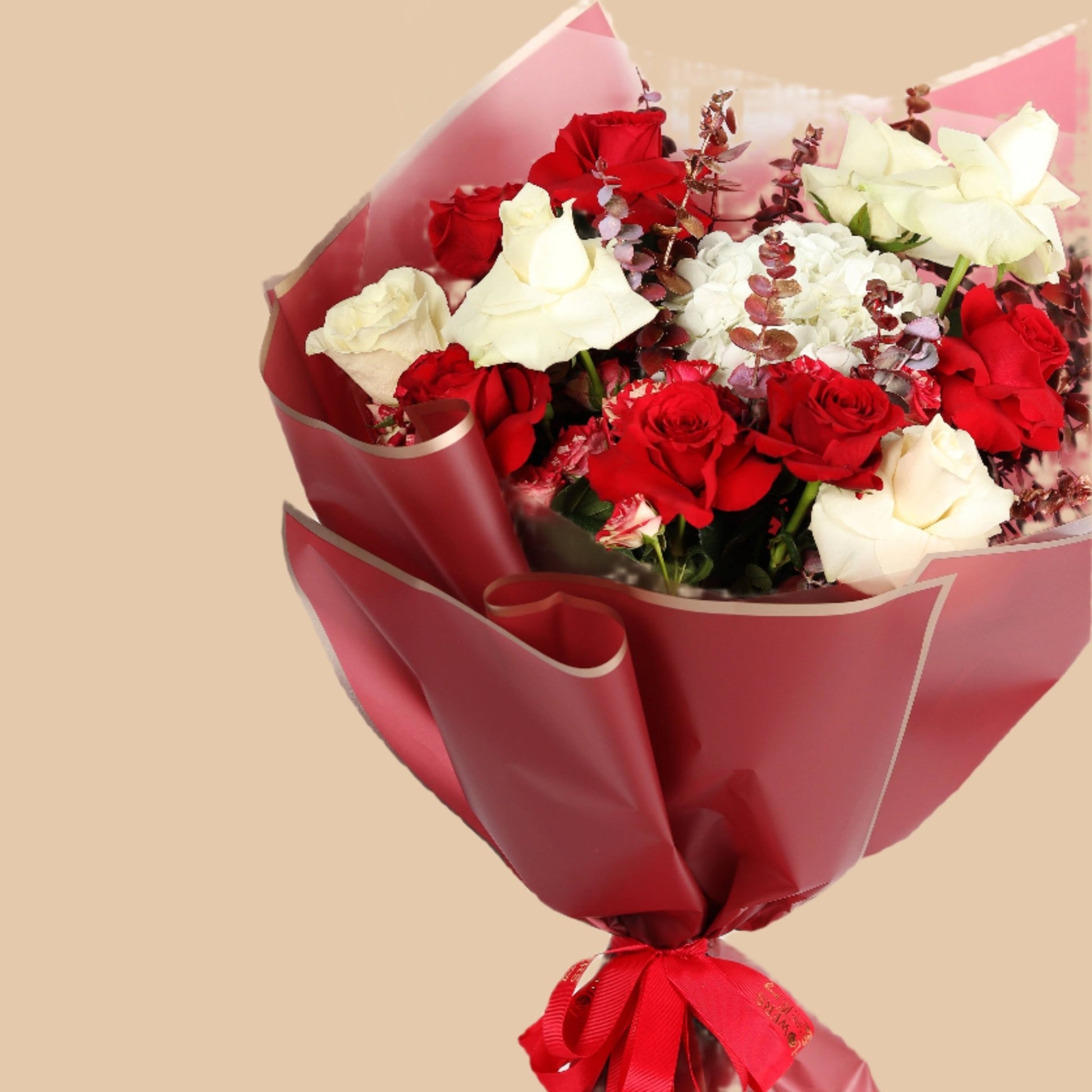 "وعد الغرام" "Promise of Passion Bouquet" - Flowers On The Way
