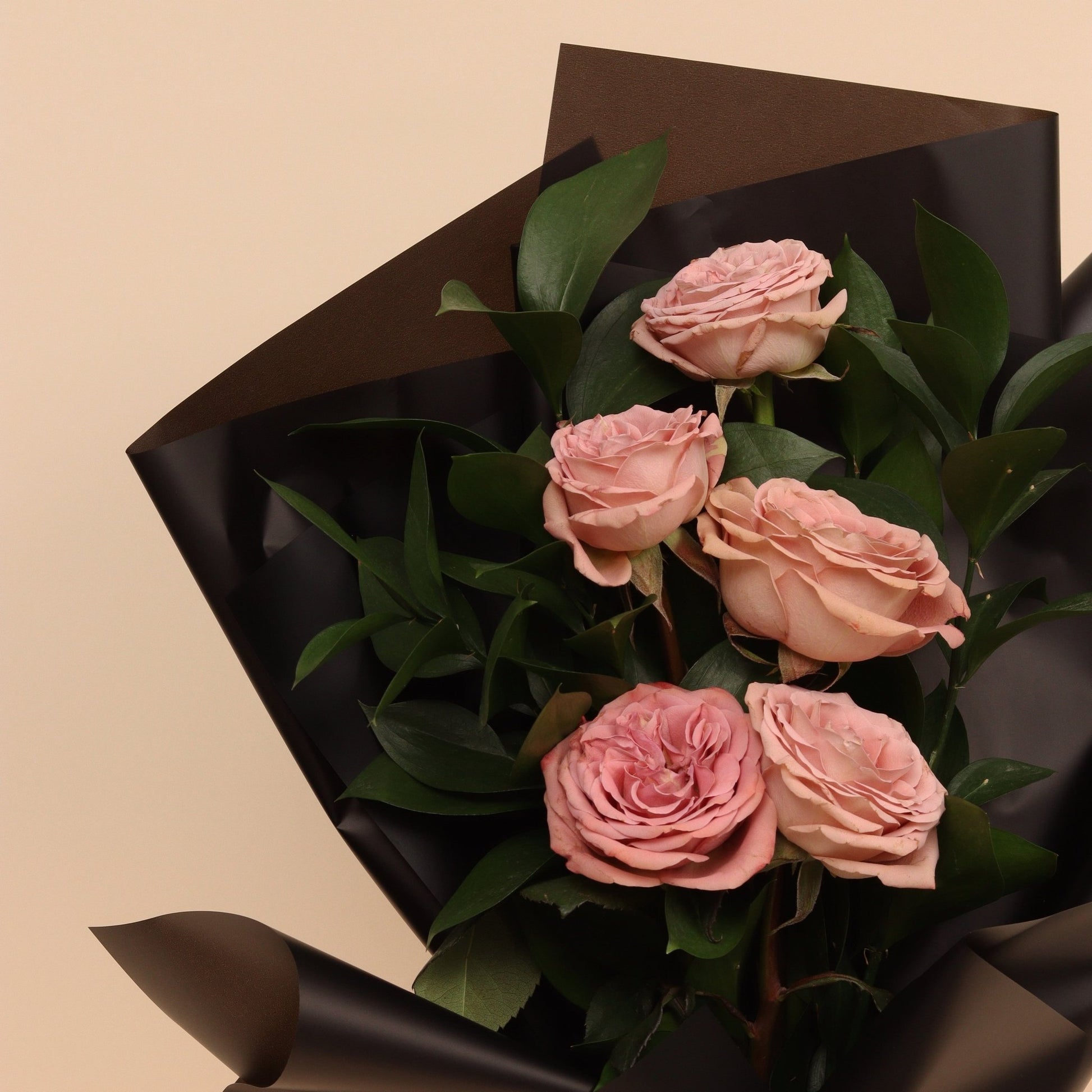 وعد الربيع | Spring’s Promise - Flowers On The Way