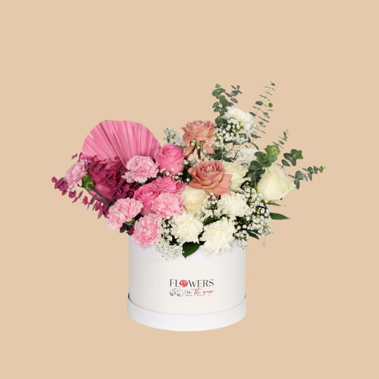 رقة النقاء | Pure Elegance – White Box Floral Arrangement - Flowers On The Way