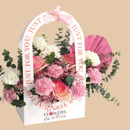 رقة الورود | Petal Grace Purse - Flowers On The Way