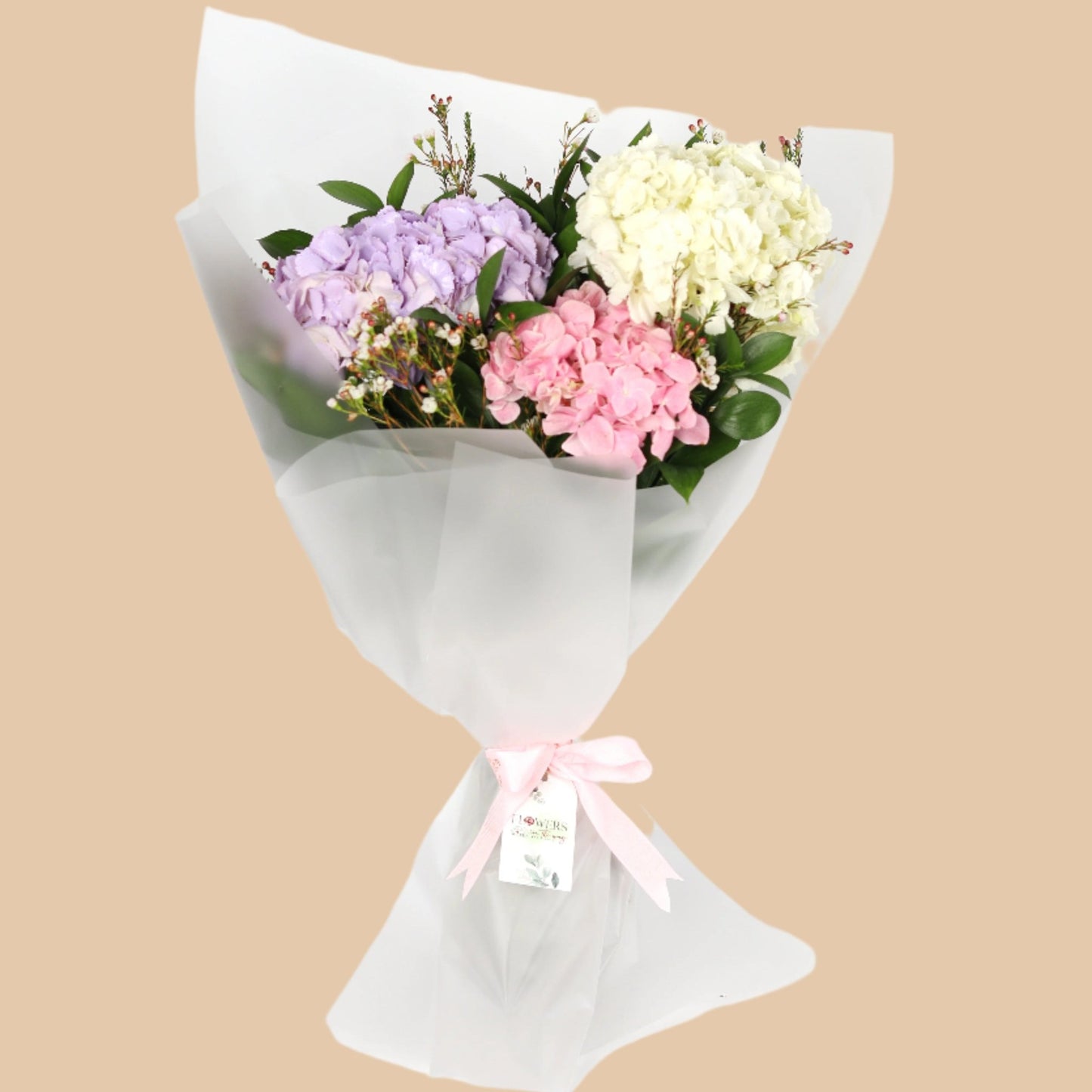 "رُقي الهدرنجا – بوكيه هدرنجا أبيض وبنفسجي" "Hydrangea Elegance – White & Purple Bouquet" - Flowers On The Way