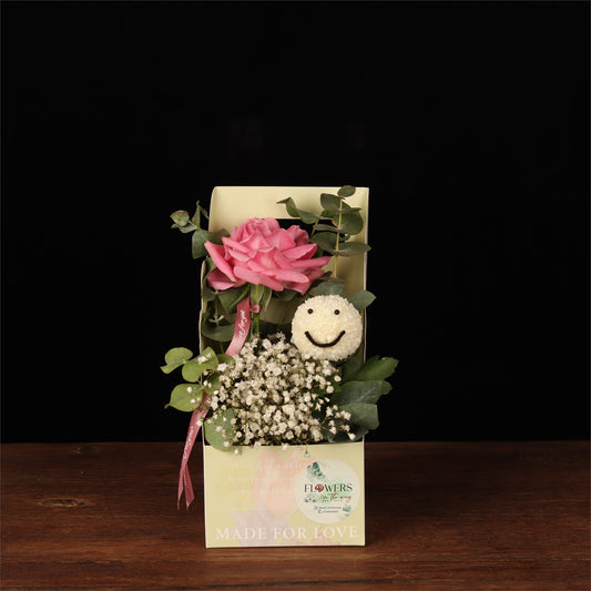 Smile Rose Gift Box - alternate view