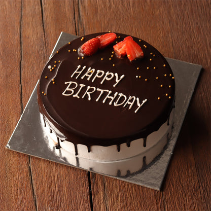 Strawberry Chocolate Drip Cake