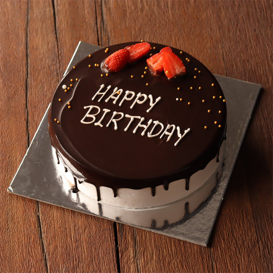 Strawberry Chocolate Drip Cake